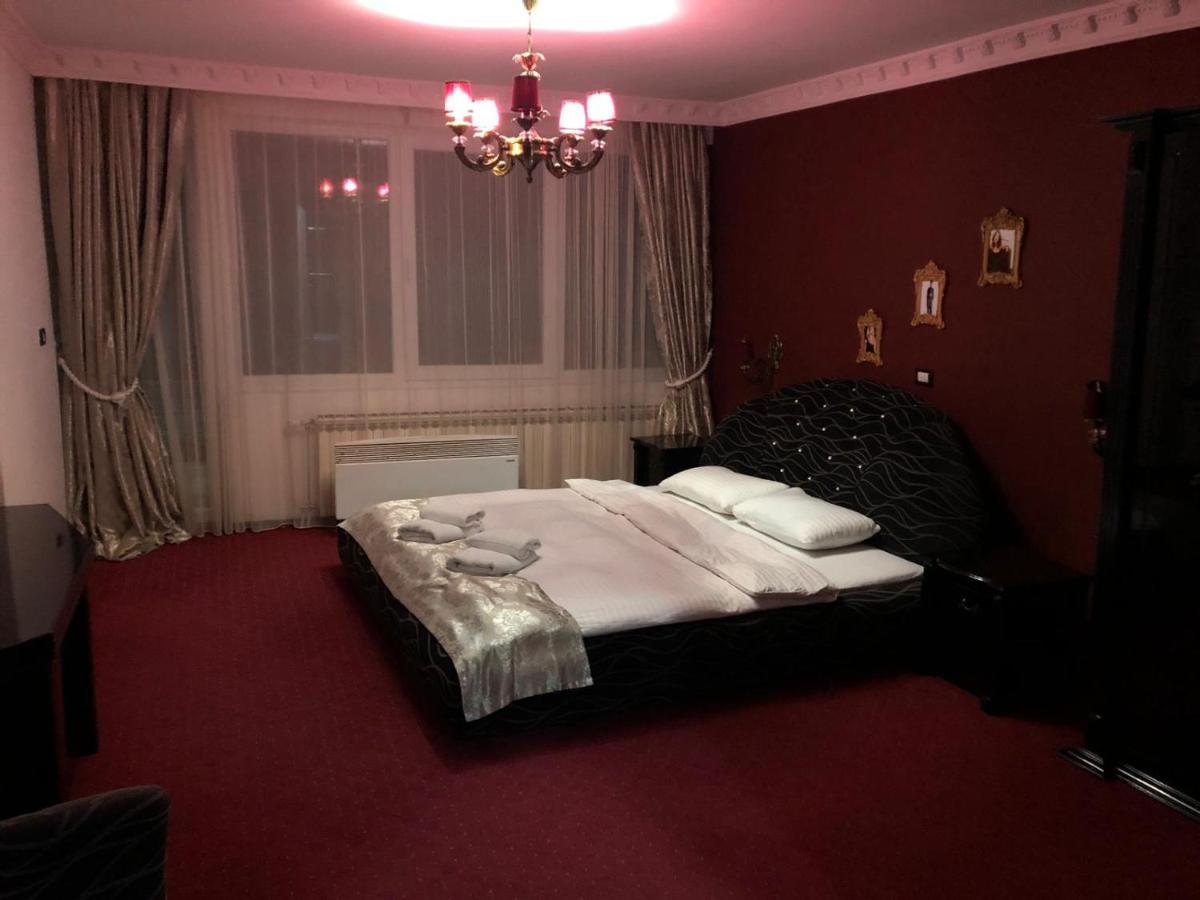 Rey Hotel มาโวรโว ภายนอก รูปภาพ