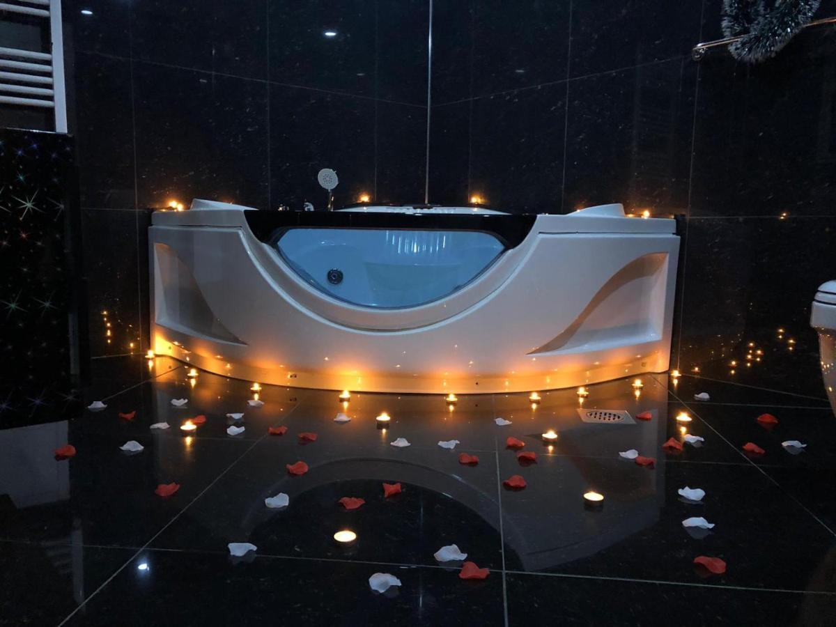 Rey Hotel มาโวรโว ภายนอก รูปภาพ